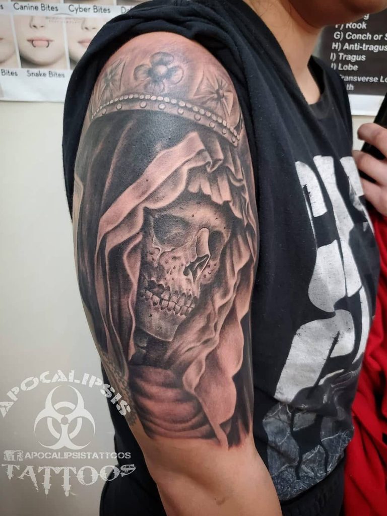 Apocalipsis-Tattoos-Calaveras-Muerte-Coronada-021