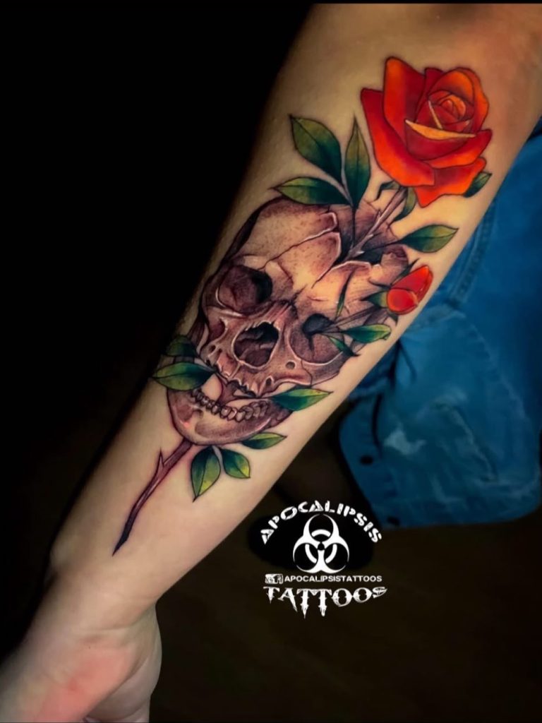 Apocalipsis-Tattoos-Calaveras-Rosas-018