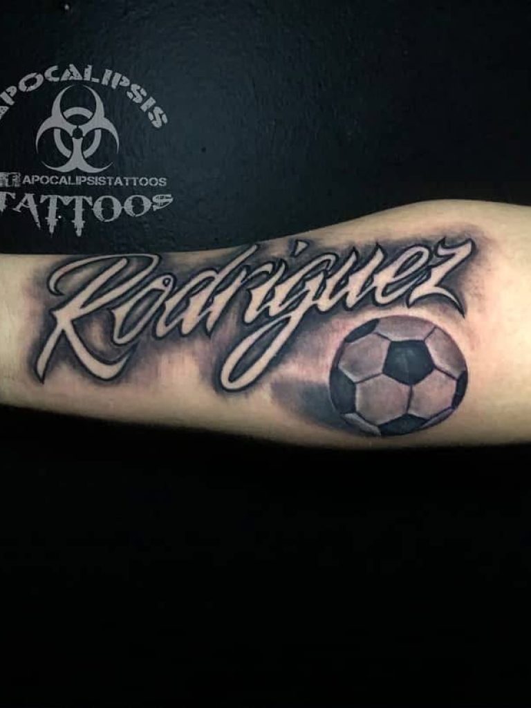 Apocalipsis-Tattoos-Letras-Apellido-Futbol-020