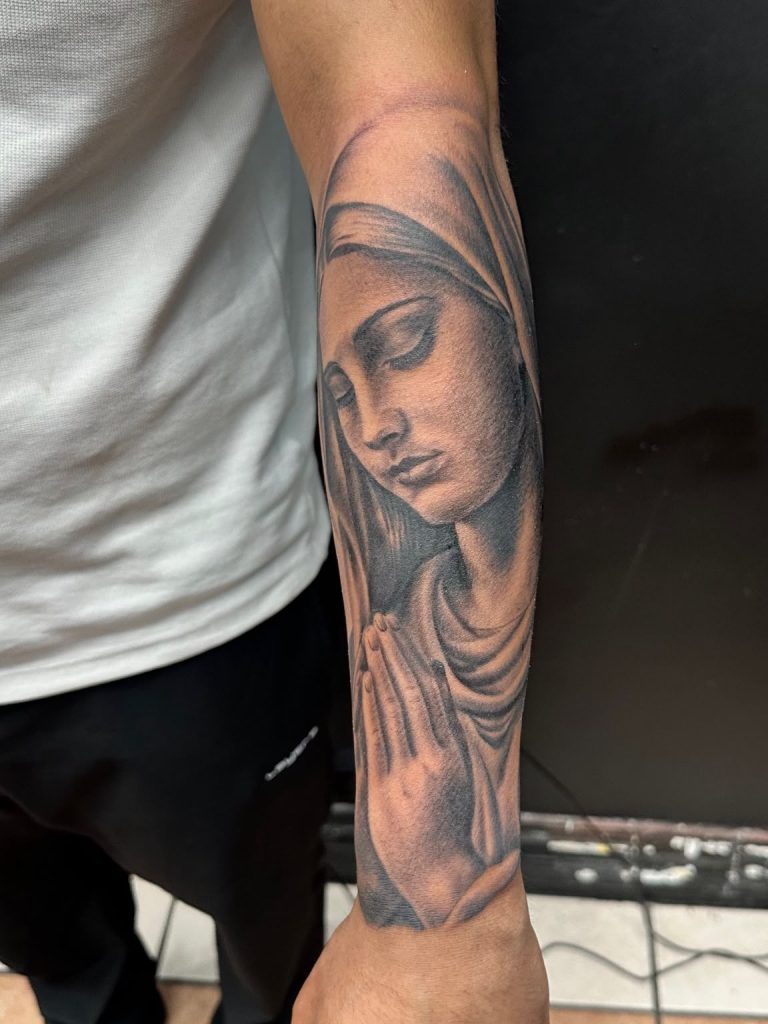 Apocalipsis-Tattoos-Religioso-Virgen-043